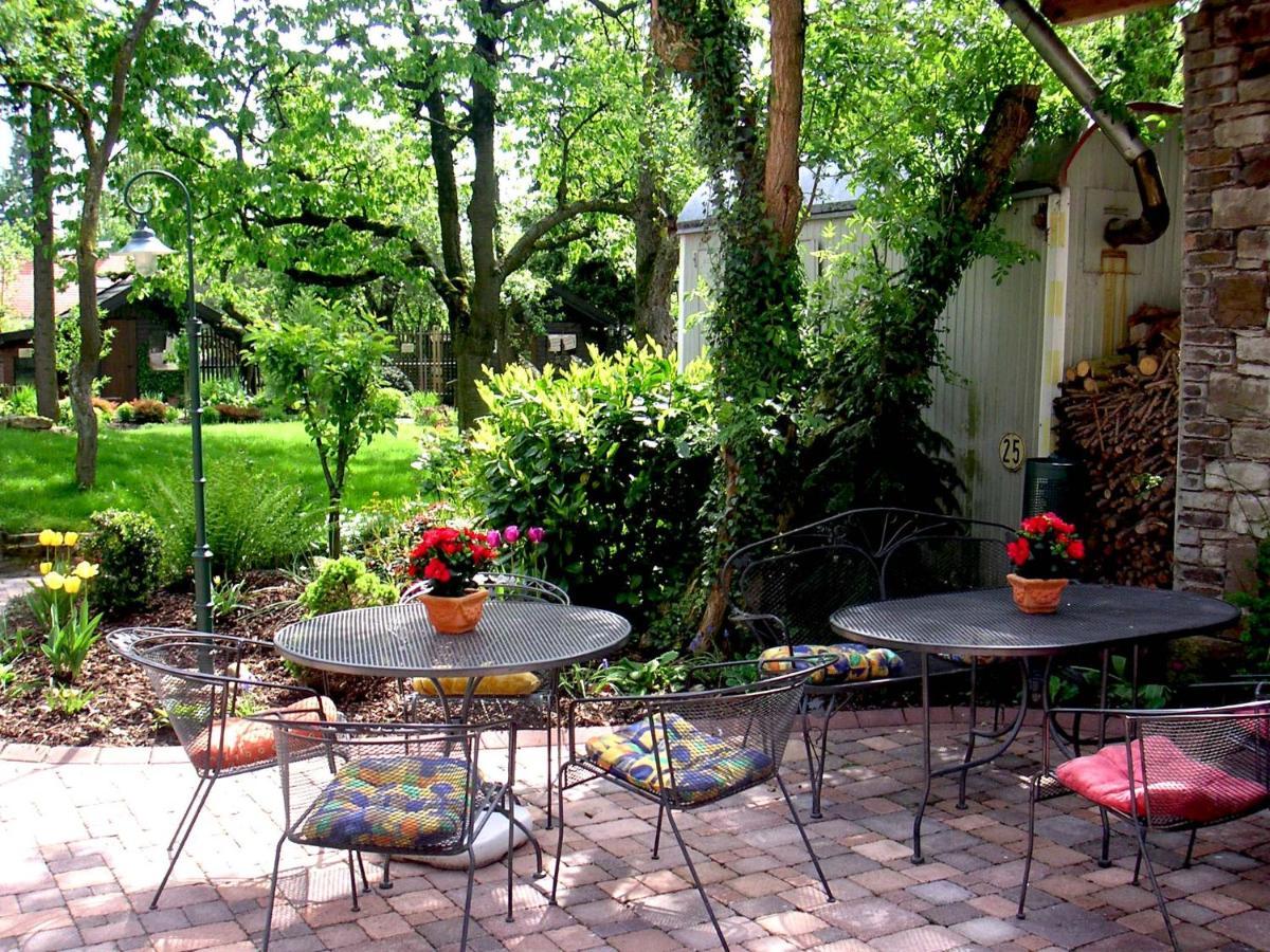 Lauenforde Hotel Vier Spitzen מראה חיצוני תמונה