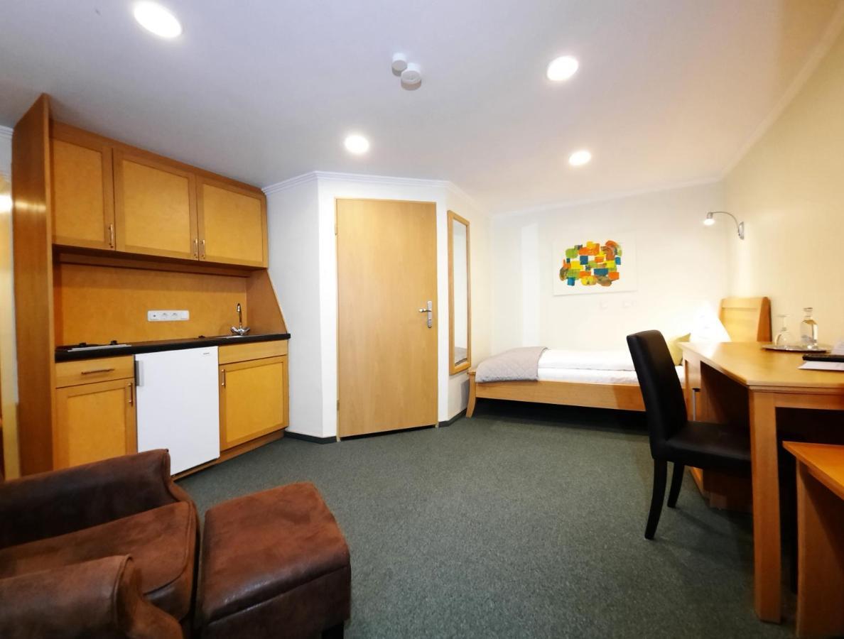 Lauenforde Hotel Vier Spitzen מראה חיצוני תמונה