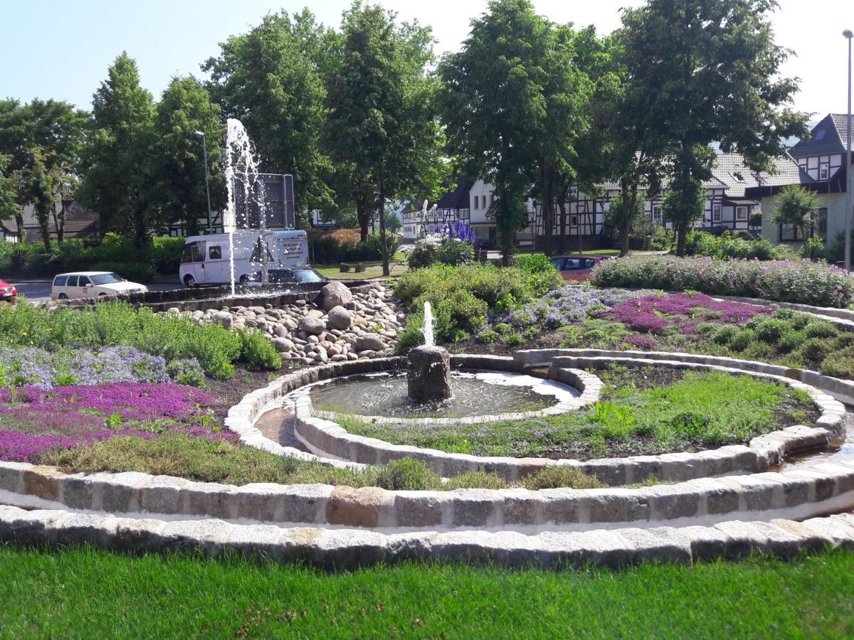 Lauenforde Hotel Vier Spitzen מראה חיצוני תמונה